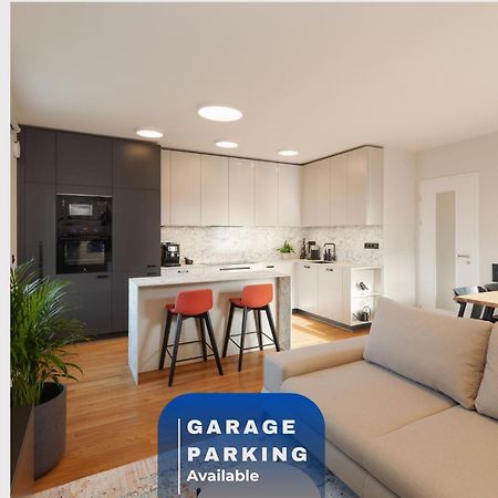 Luxury Sunny Home - Garage Parking, Metro, Balcony, Ps5 With Games プラハ エクステリア 写真